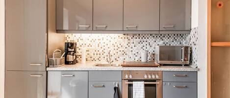 Fridge, microwave, oven, dishwasher