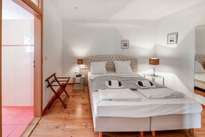 4 bedrooms, WiFi - Sevenig Our Family Farmhouse (Sevenig Our)