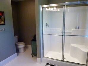 Condo, 3 Bedrooms | Bathroom | Shower - 36438 Warwick Condo 3 Bedroom By Ocean Atlantic Sotheby (Rehoboth Beach)