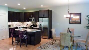 Condo, 3 Bedrooms | Private kitchen | Fridge, microwave, coffee/tea maker