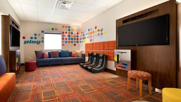 Spielezimmer