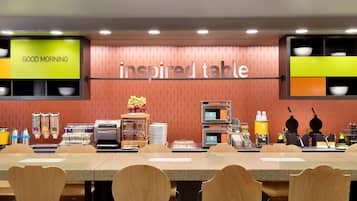 Ilmainen päivittäinen itsepalveluaamiainen