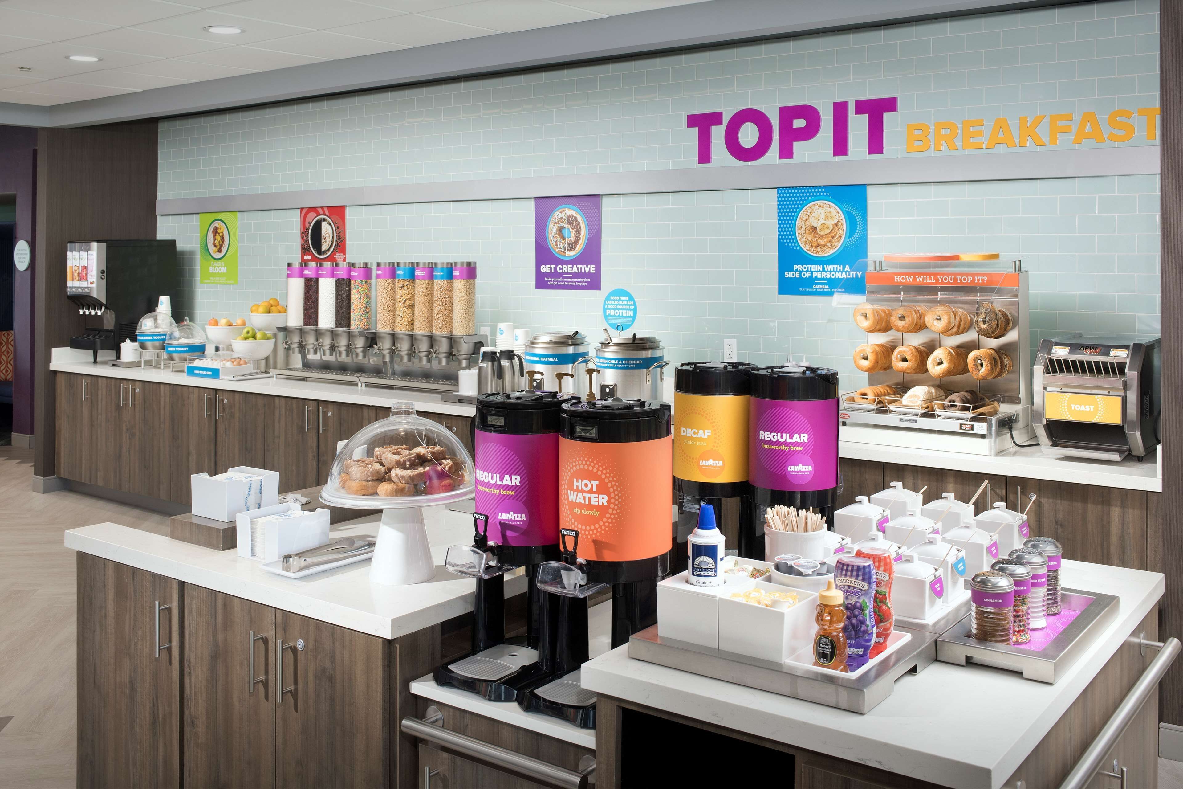 free daily continental breakfast