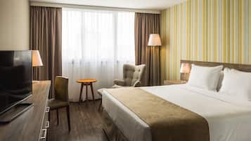 1 bedroom, premium bedding, minibar, in-room safe