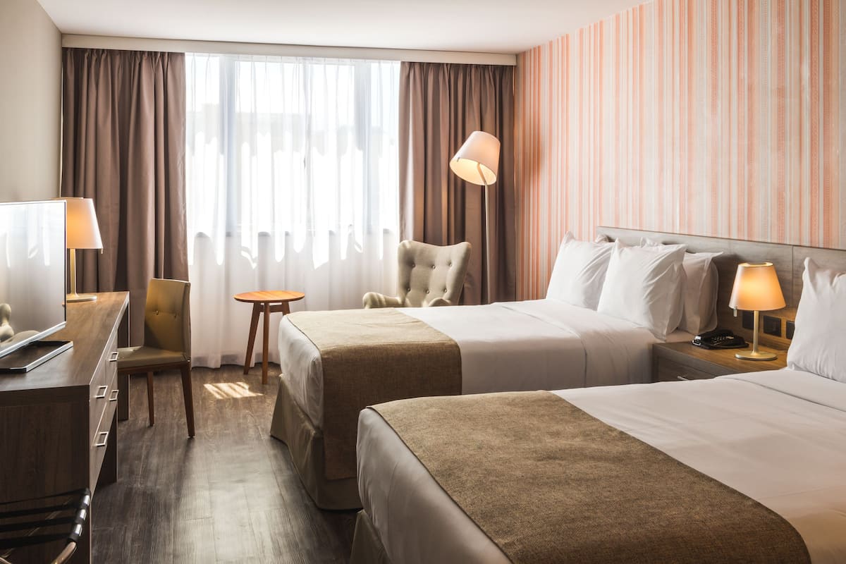 1 bedroom, premium bedding, minibar, in-room safe