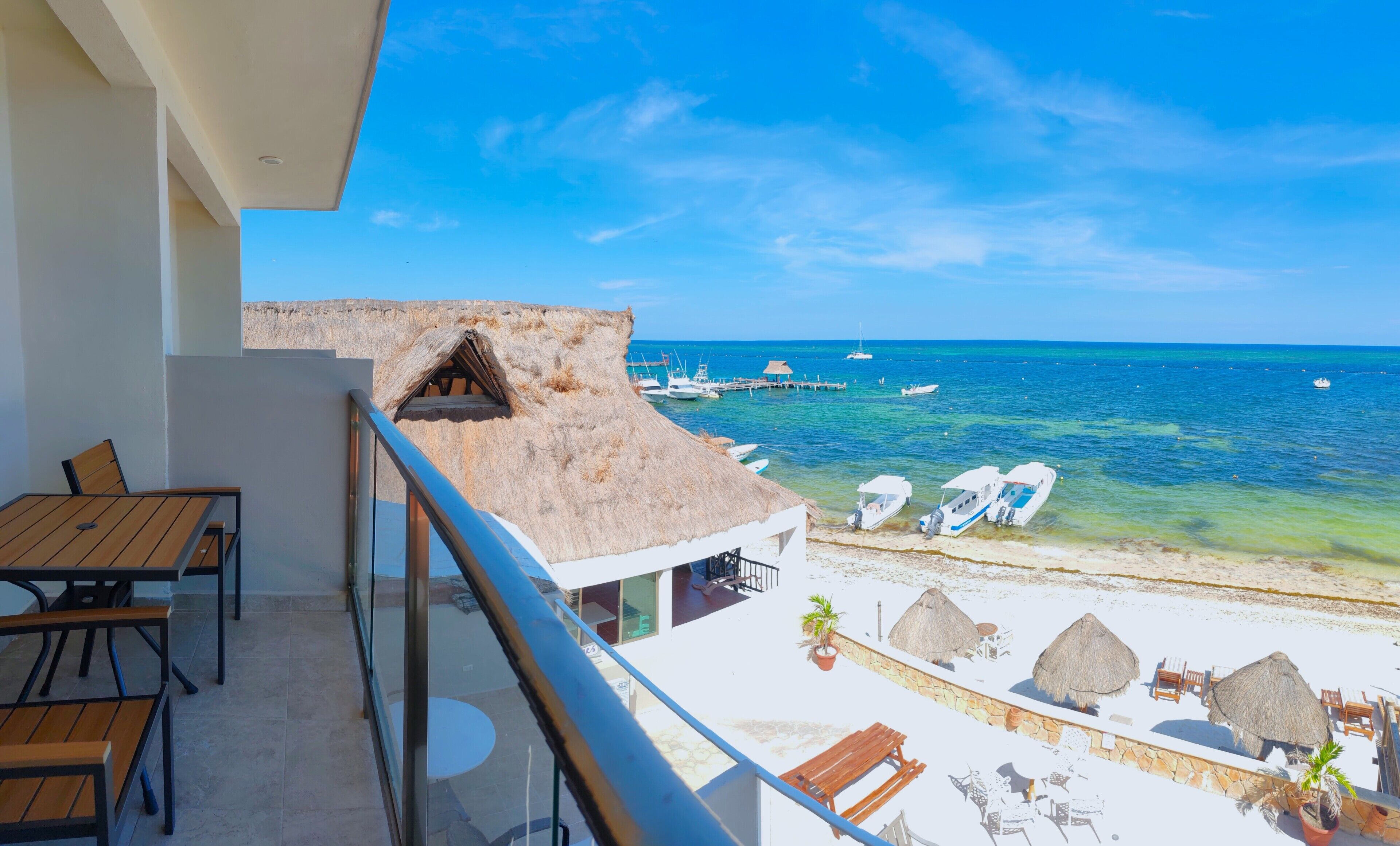 Habitación Deluxe, vista al mar | Balcony view