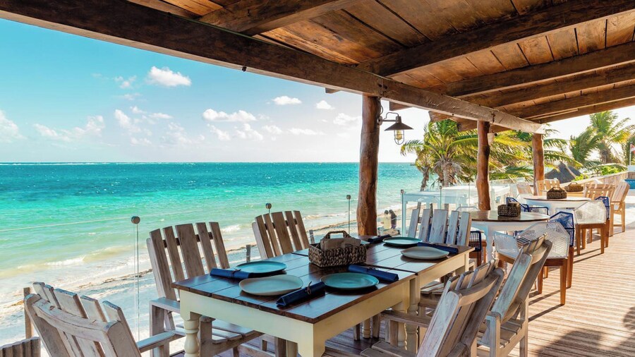 Hacienda Morelos Beach Front Hotel