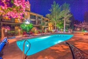 2 Bedroom, 2 Bathroom 312 | Outdoor pool