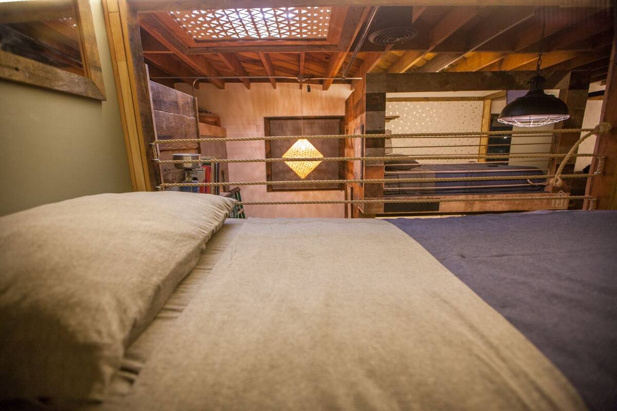 Standard Shared Dormitory, 1 Queen Bed (shared dorm/no privacy) | Iron/ironing board, WiFi (free), bed sheets