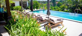 Lebah Villas