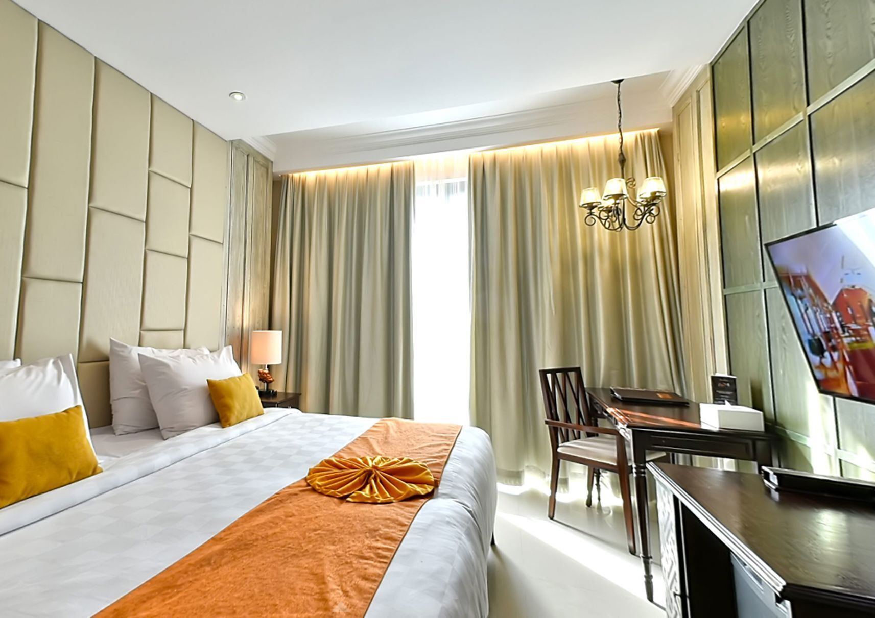 1 bedroom, premium bedding, in-room safe, individually decorated