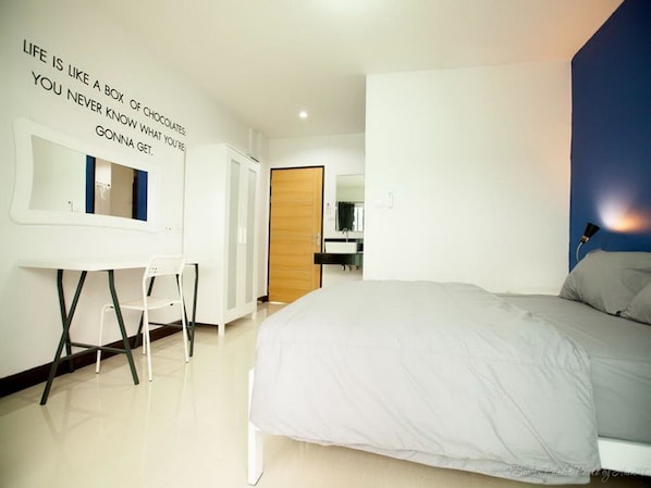 Room with Balcony | In-room safe, free WiFi, bed sheets