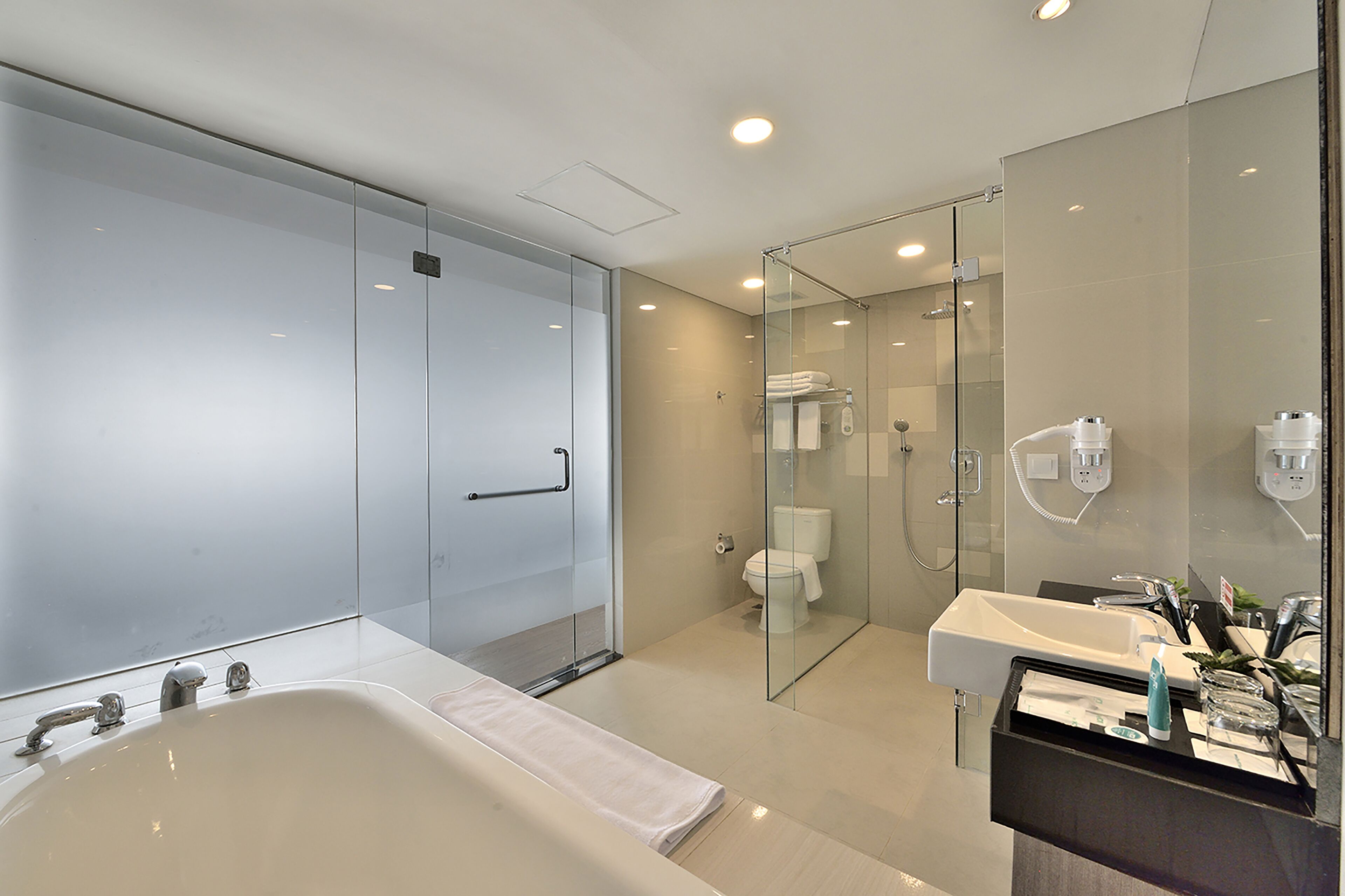 suite | bathroom | free toiletries, hair dryer, slippers, towels