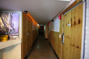 Hallway - Theme 21 Motel (Iksan)