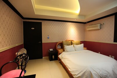 Theme 21 Motel