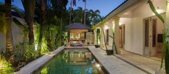 Bali Holiday Villas - La Playa