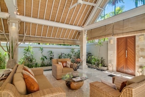 Villa, 3 Bedrooms, Garden View | Living room | Flat-screen TV, DVD player - Bali Holiday Villas - La Playa (Seminyak)