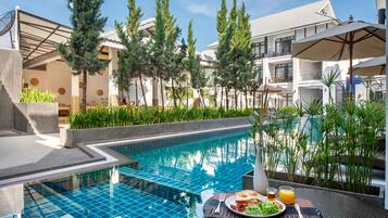 Deluxe Double Room, Pool Access | Terrace/patio