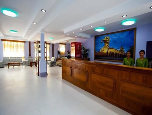 The Floral Breeze Wun Zin Hotel