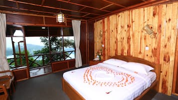 Phòng Deluxe | Bàn, phòng cách âm, nôi (giường cho trẻ sơ sinh) miễn phí