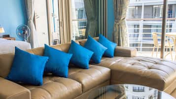 Apartment, 1 Bedroom | Individually decorated, individually furnished, blackout drapes