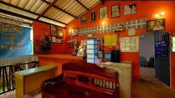 Refrigerador, microondas