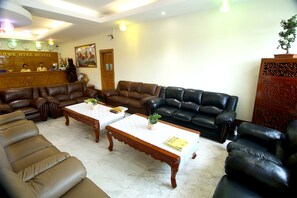 Sala de estar en el lobby