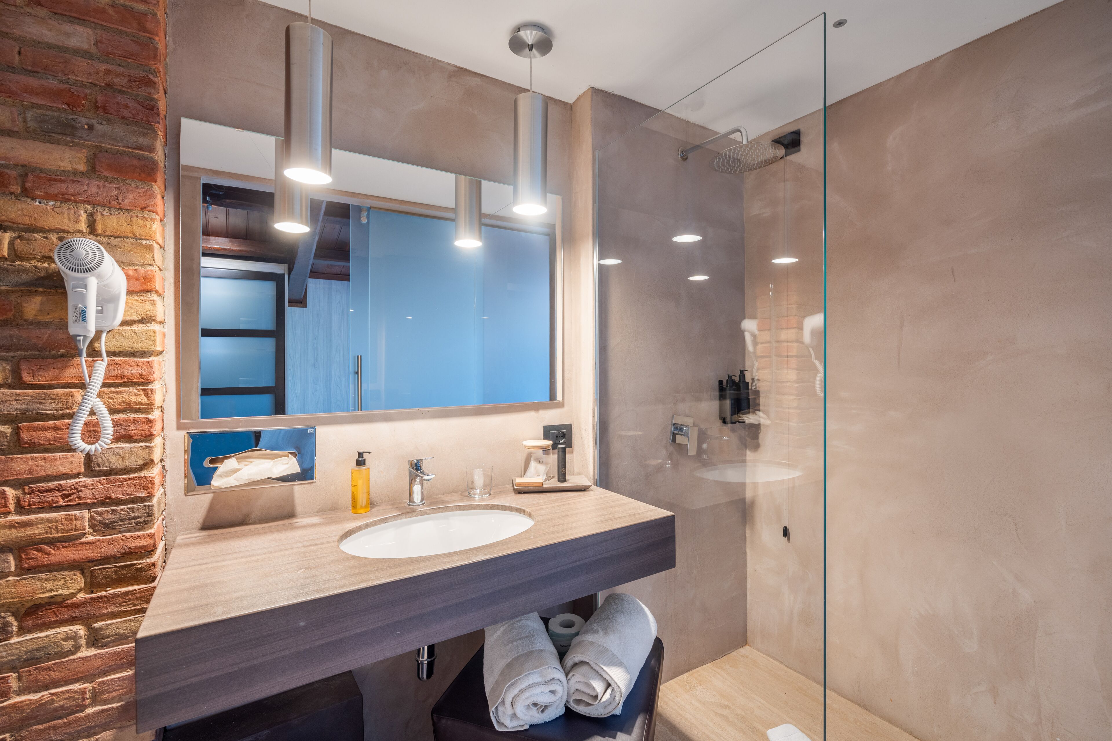 superior triple room | bathroom | shower, free toiletries, hair dryer, bidet