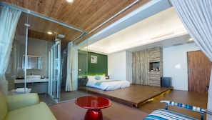 Classic Suite | In-room safe, individually decorated, individually furnished, desk - Tsaiyu B&B (Zhuangwei)