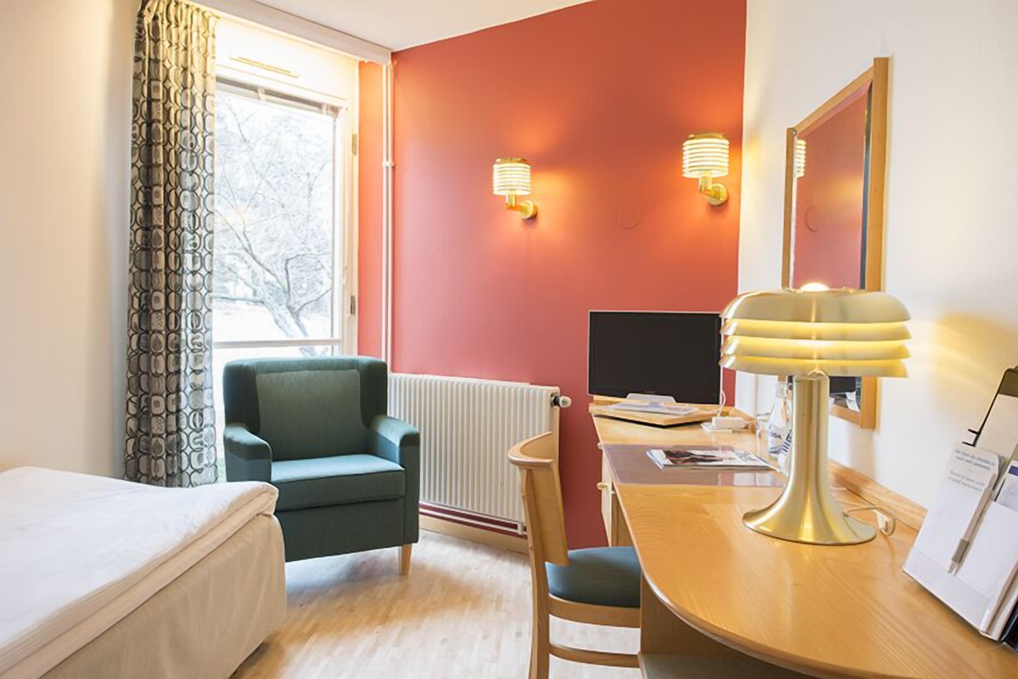 single room (wijk) | 1 bedroom, in-room safe, desk, blackout curtains