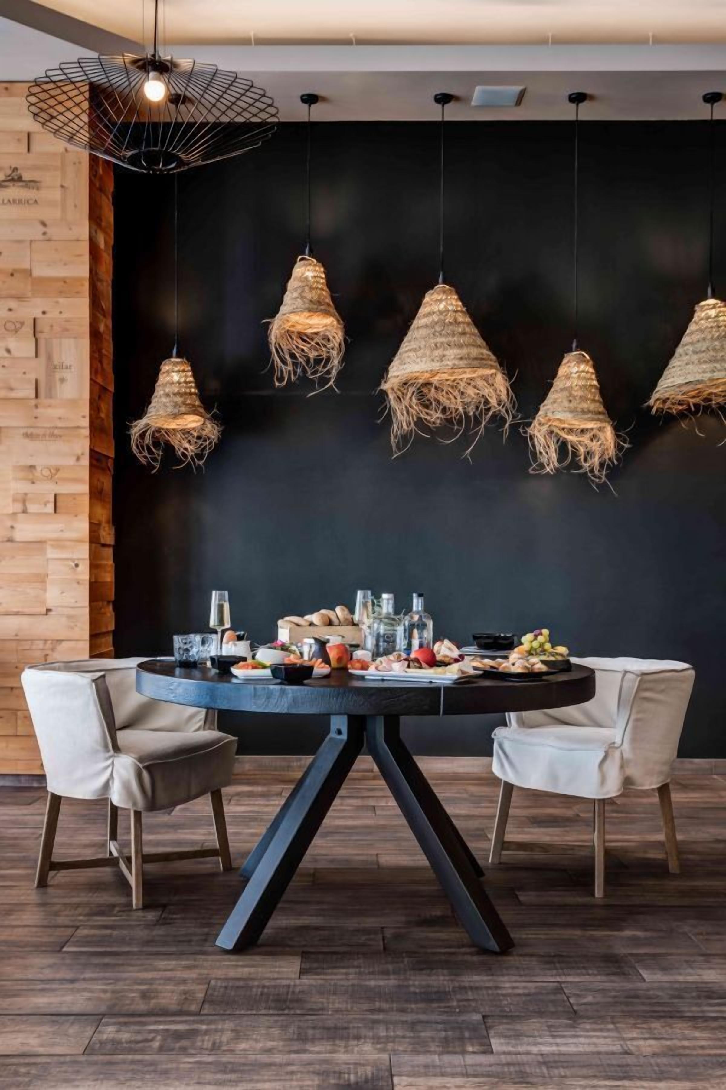 lunch, dinner served; local and international cuisine, pool views