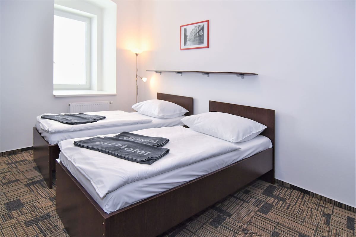 Departamento junior | 2 habitaciones, caja de seguridad en la habitación y escritorio