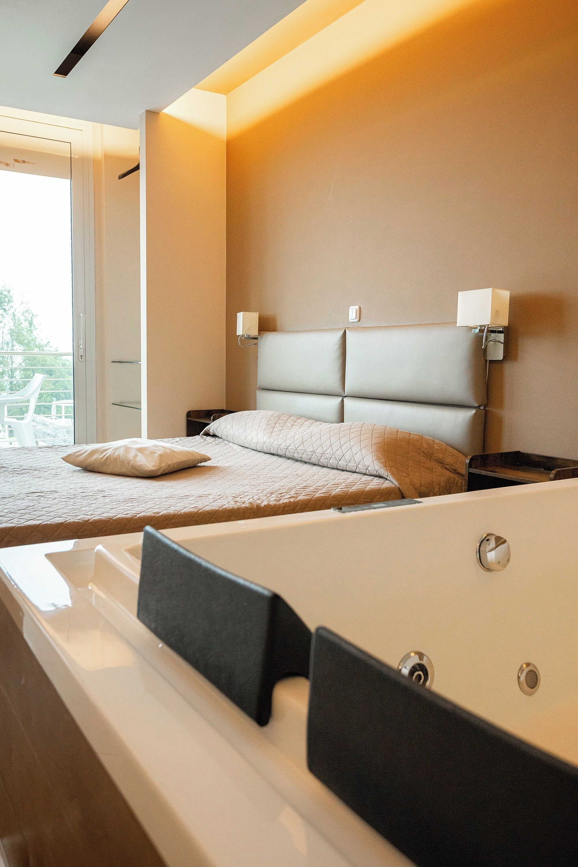 Superior Room | Egyptian cotton sheets, premium bedding, blackout curtains, free WiFi