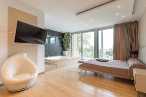 Suite, bain à remous