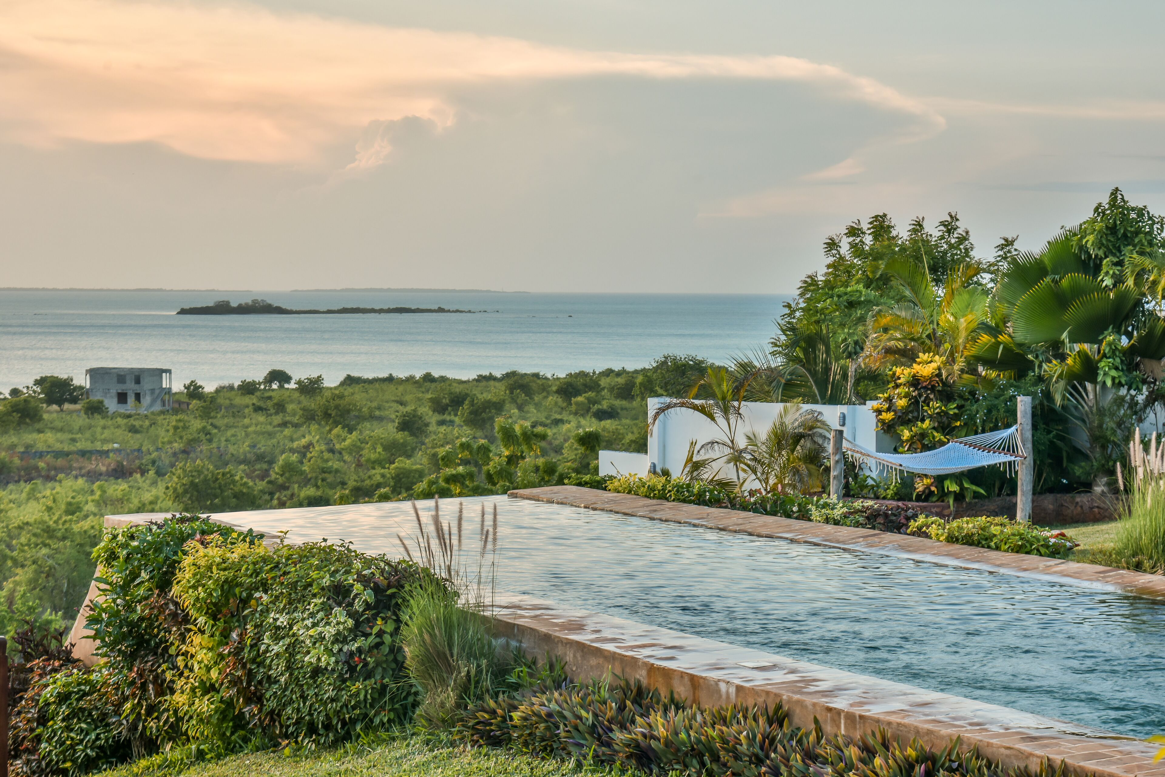 Outdoor pool, pool umbrellas, sun loungers