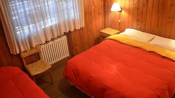 Standard Triple Room, Multiple Beds, Private Bathroom | Desk, iron/ironing board, free WiFi, bed sheets
