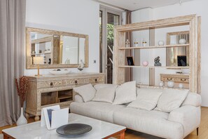 Deluxe Apartment, 2 Bedrooms, Sea View | Living area | Flat-screen TV - Dukley Hotel & Resort (Budva)