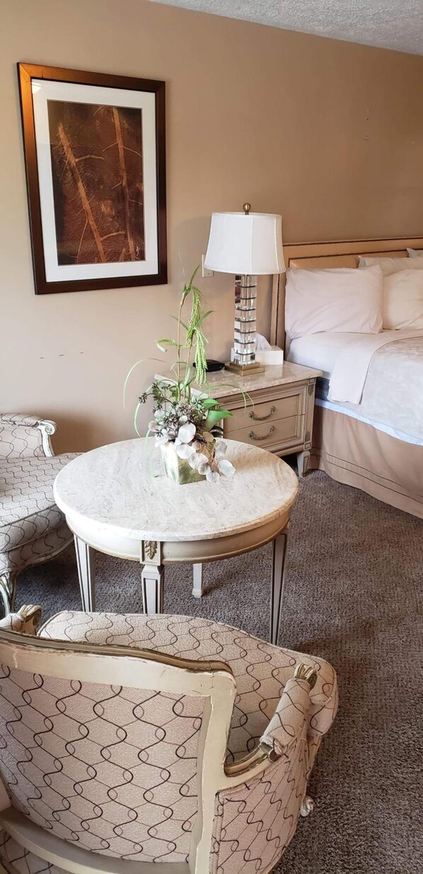 In-room safe, desk, iron/ironing board, free WiFi