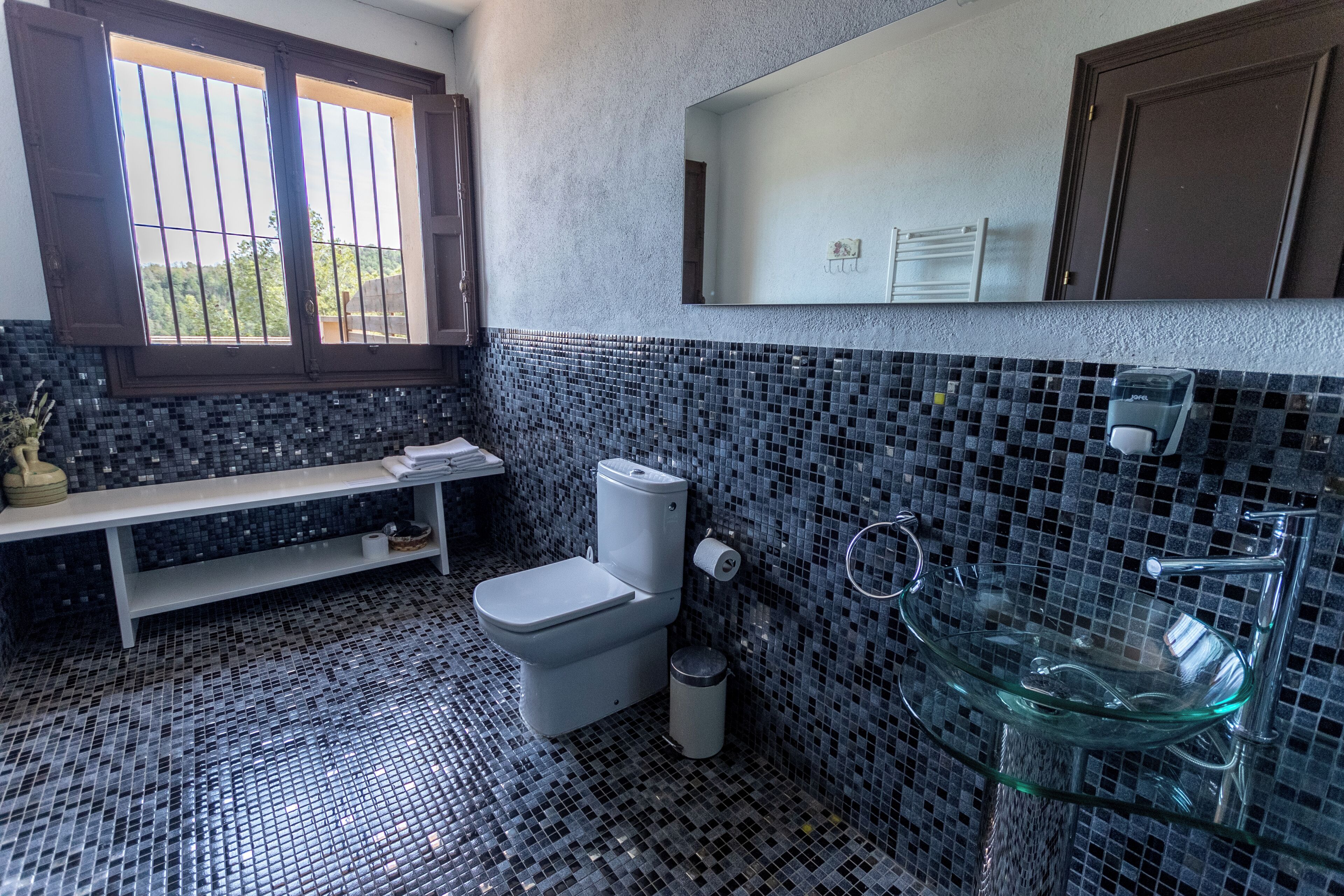 suite, terrace | bathroom | free toiletries, hair dryer, towels