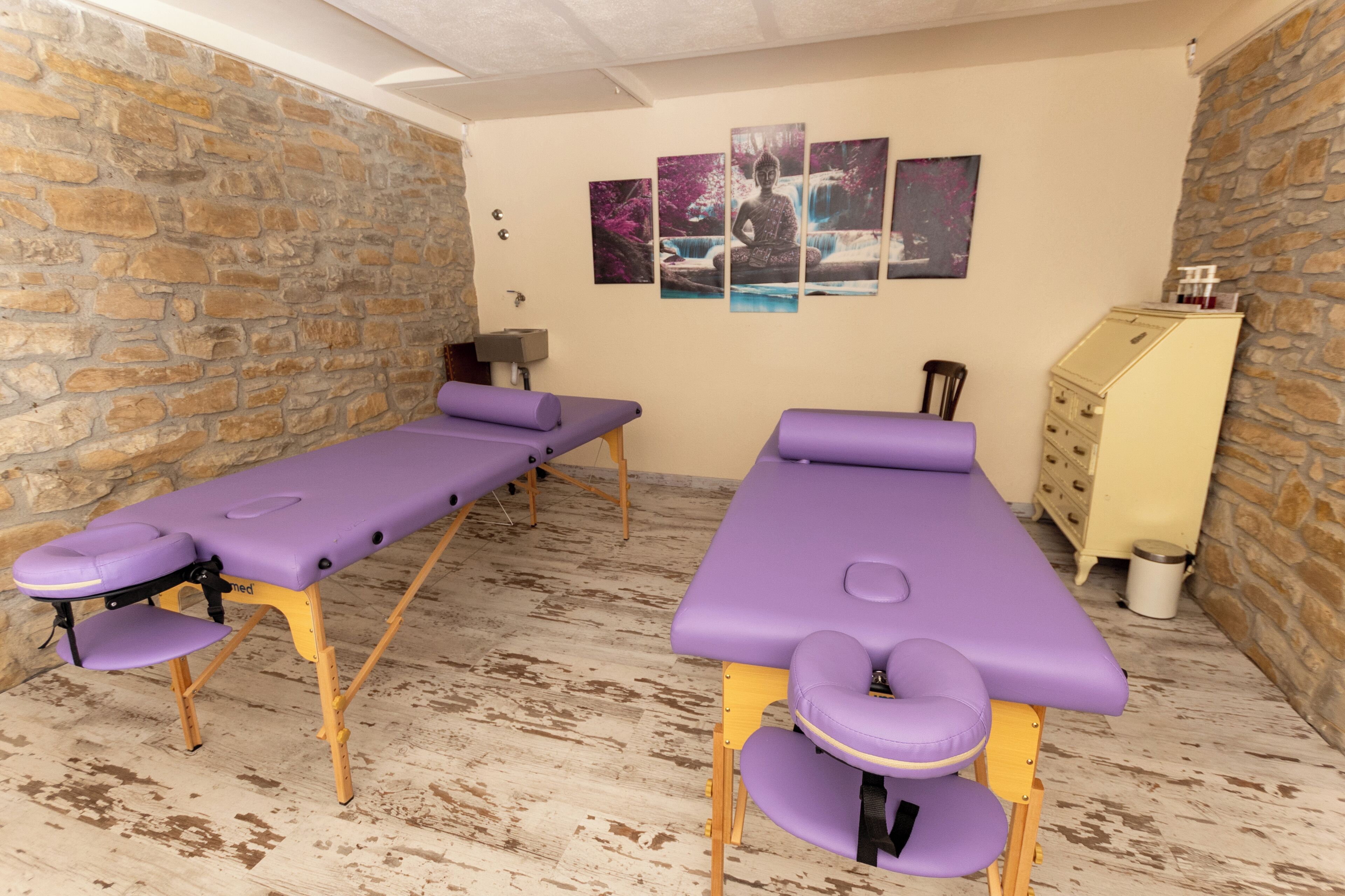 massage in accommodation