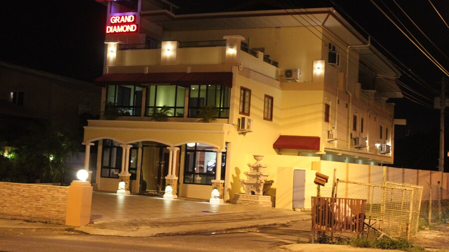 Grand Diamond Hotel Suites Trinidad