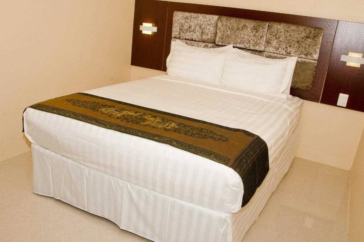 free minibar, in-room safe, individually furnished, desk