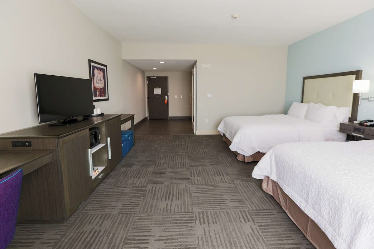Hypo-allergenic bedding, in-room safe, free cots/infant beds, free WiFi