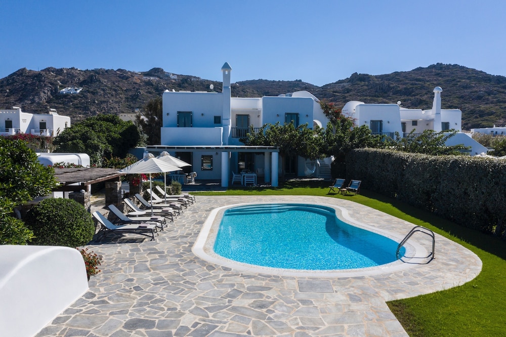 Aqua Breeze villas by null