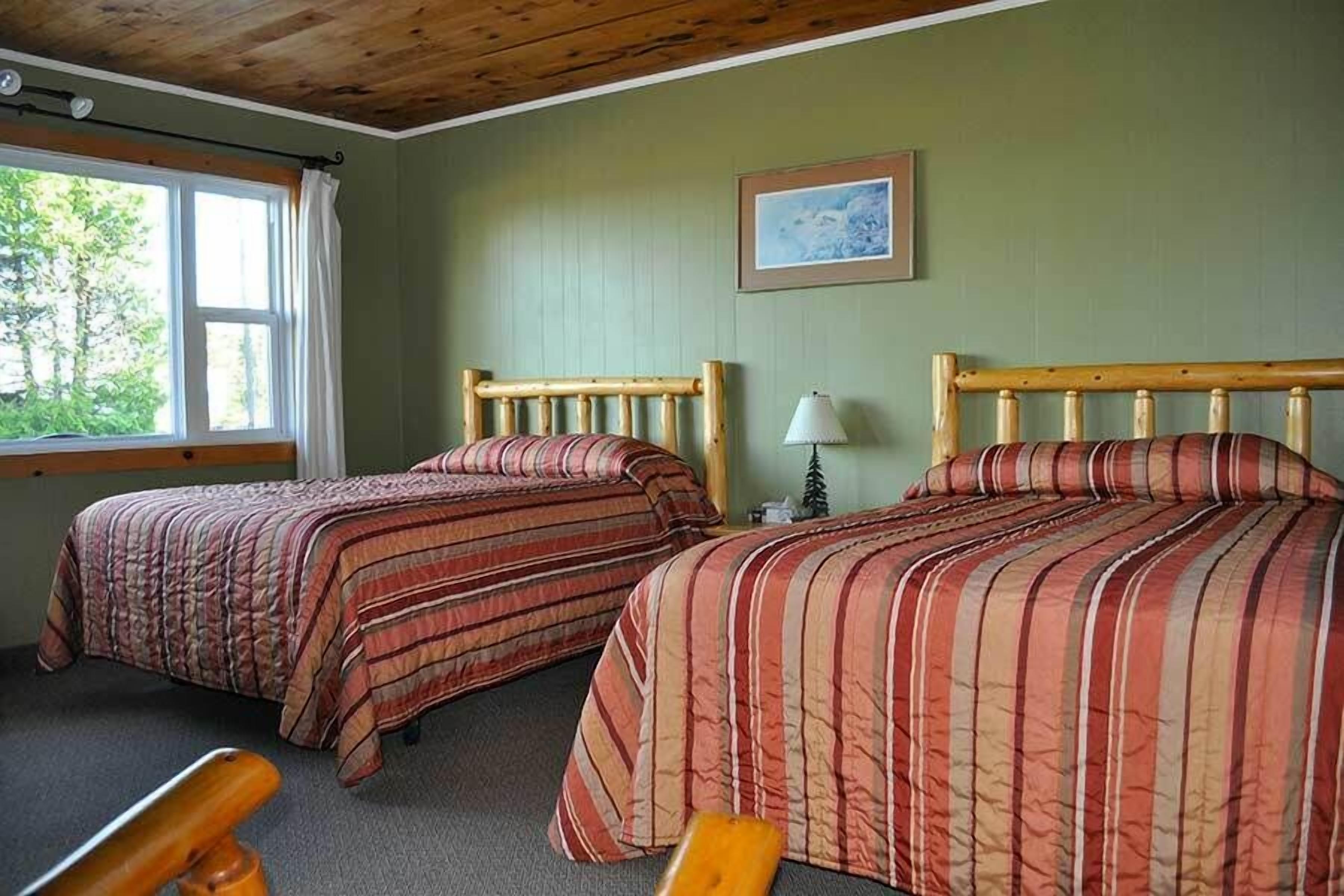 rollaway beds, free wifi, bed sheets