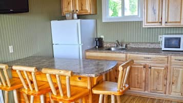 Microwave, coffee/tea maker