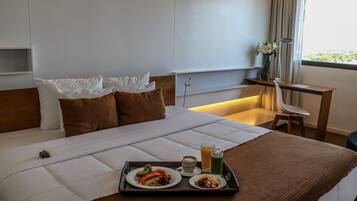 Ropa de cama de alta calidad y minibar