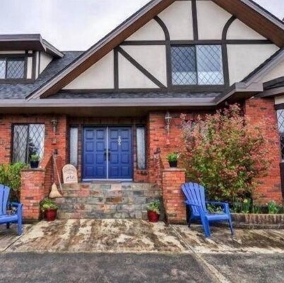 Elizabeth Manor Bed and Breakfast