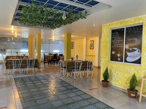 Suite familiar, 3 habitaciones, cocina, vistas a la ciudad | Restauración