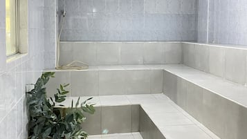Turkish bath, 1 treatment room